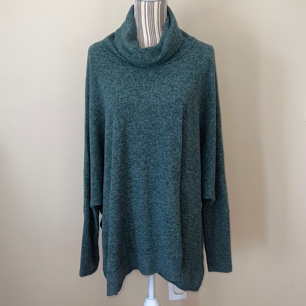 NWOT Soft XL Zenana Turquoise Tunic